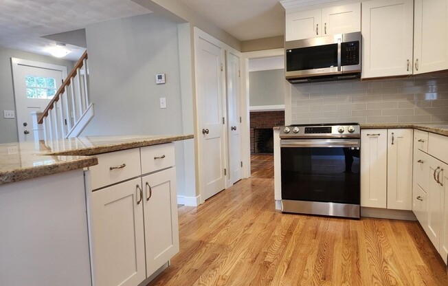 3 HIAWATHA RD