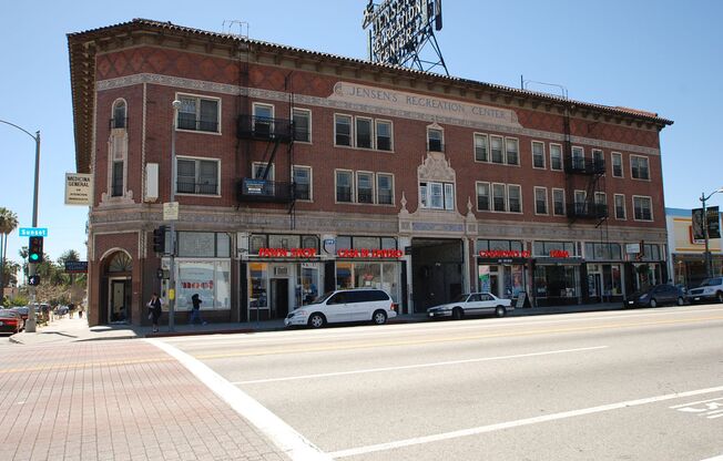 Jensen's Recreation Center Apts...Gorgeous Apartments...This You've Gotta See to Believe!!!