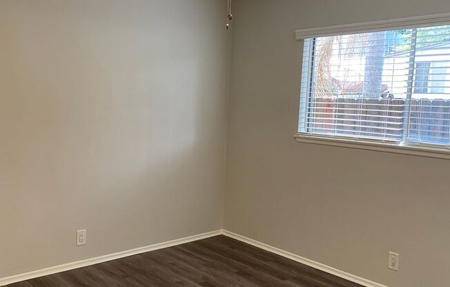 1 bed, 1 bath, 600 sqft, $1,975, Unit A