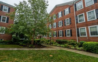 2 beds, 2 baths, $2,940, Unit # #A 2