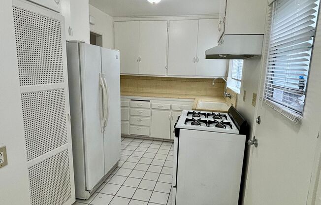 1 bed, 1 bath, $2,295