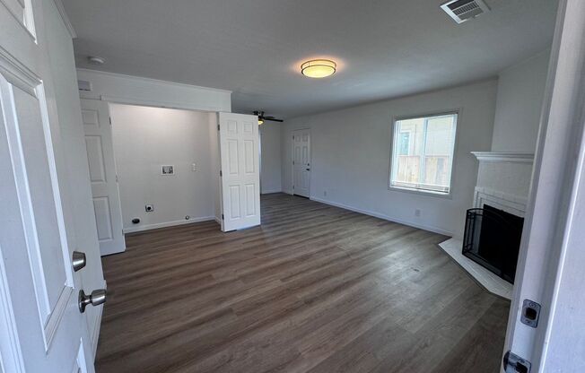 3 beds, 2 baths, $3,995, Unit 22846