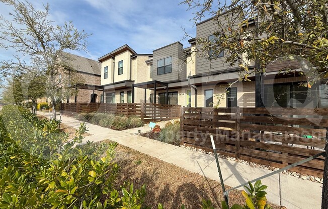 3404 ZELLWOOD LN