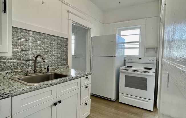 518 G Street Apartments!