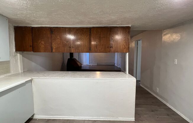 3 beds, 1 bath, $1,225, Unit 2651 S Grant 1/2