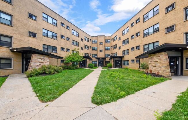 Beverly Portfolio MOBILITY, 10206-30 S. Walden Pkwy.