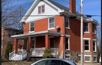 2838 MONTANA AVE