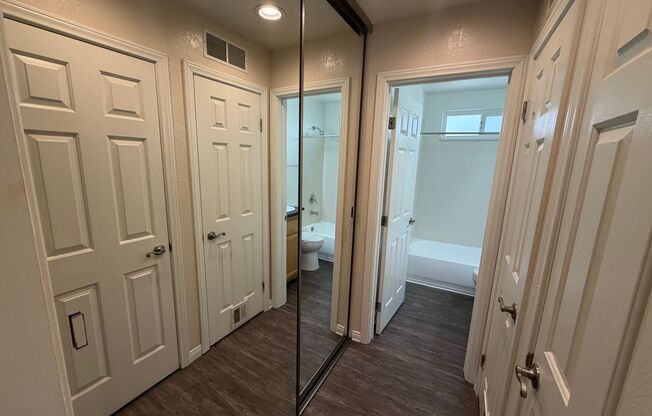 Studio, 1 bath, 400 sqft, $1,950, Unit 4925D