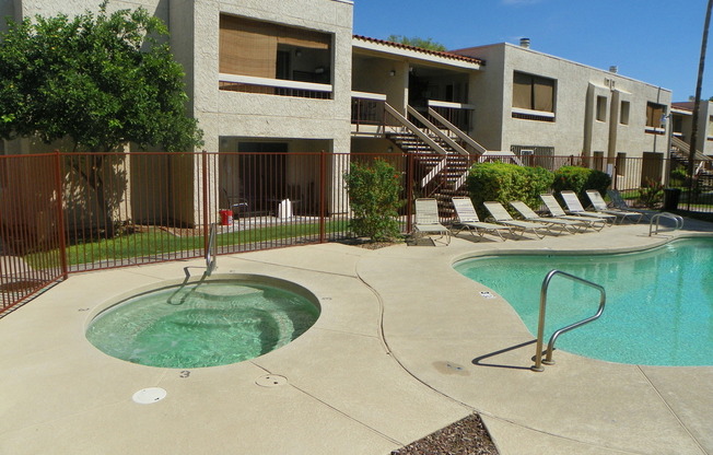 2 Bedroom condo -w/d- Old Town Scottsdale/ASU - 1st floor -