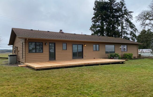 Your Countryside Retreat Awaits ~ 3 Bedroom / 2.5 Bath House Corvallis OR