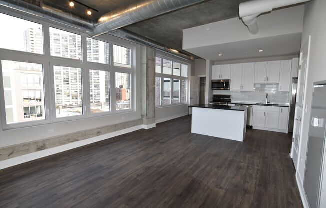 The Residences at the Eagle Building - 3833 N Broadway
