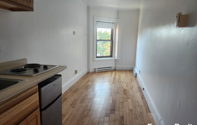 1061 BEACON ST