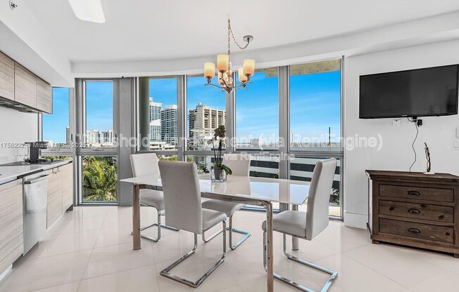 2 beds, 2 baths, 1,128 sqft, $5,000, Unit 605