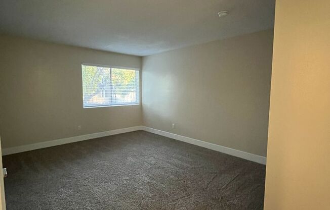 1 bed, 1 bath, 714 sqft, $2,250, Unit 042