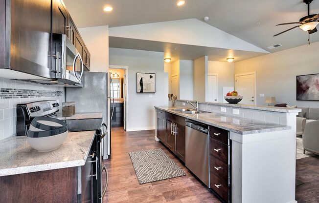 1 bed, 1 bath, 790 sqft, $1,350, Unit B-109