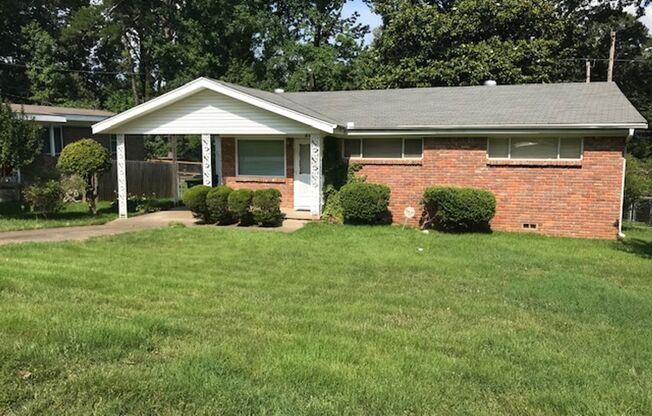 Nice 3 Bedroom 1 Bathroom House Minutes from UALR in Little Rock, Arkansas