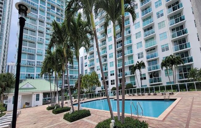 31 SE 5th St cu-1110, Miami, FL 33131