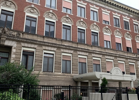 61 Prince St # 4