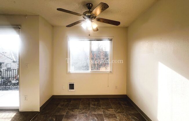 1 bed, 1 bath, $1,195, Unit 5802-3