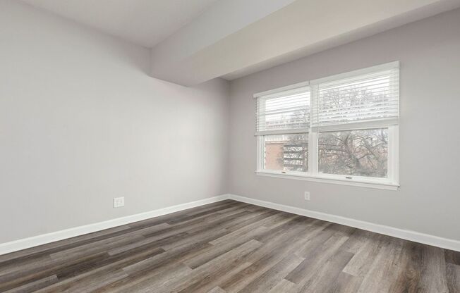2 beds, 2 baths, 900 sqft, $1,050, Unit 303