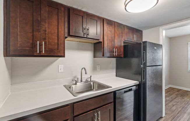 2 beds, 1.5 baths, 1,050 sqft, $1,200, Unit 5466