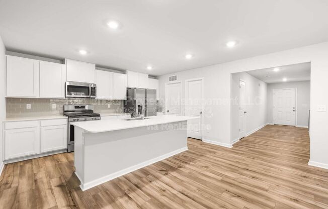 5 beds, 2.5 baths, 2,306 sqft, $2,245