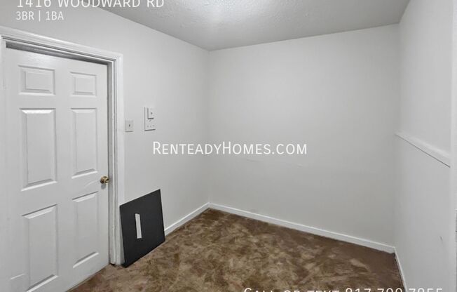 3 beds, 1 bath, $1,699