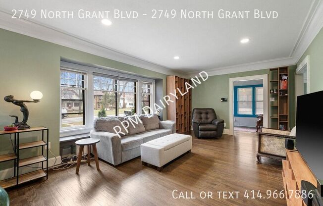 2749 N GRANT BLVD