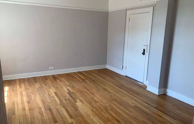 Studio, 1 bath, 315 sqft, $950, Unit 7I
