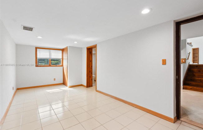 2530 OKEECHOBEE LN