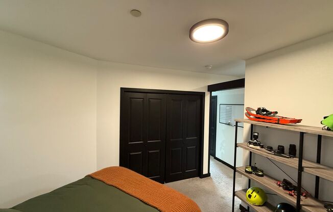 Modern 1BR Condo with Luxury Amenities in the Heart of Ballard