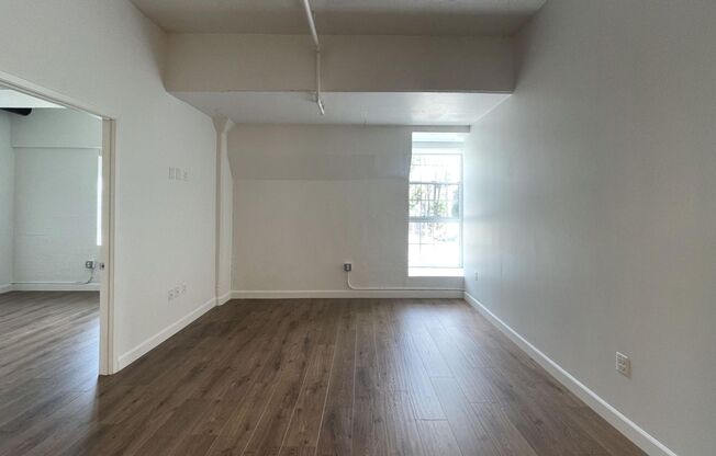 1 bed, 1 bath, 555 sqft, $1,955.42, Unit L13