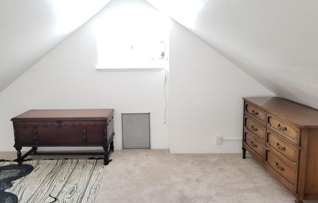 1 bed, 1 bath, $2,250, Unit # 1/2