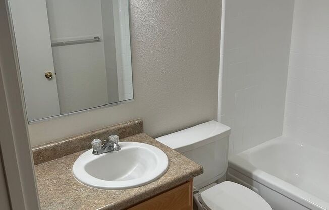 1 bed, 1 bath, 550 sqft, $1,250, Unit 059