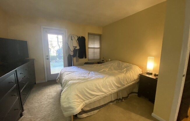 2 beds, 1 bath, 800 sqft, $3,500, Unit 1