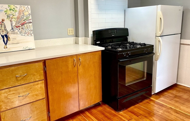 Studio, 1 bath, 500 sqft, $2,300, Unit 1R