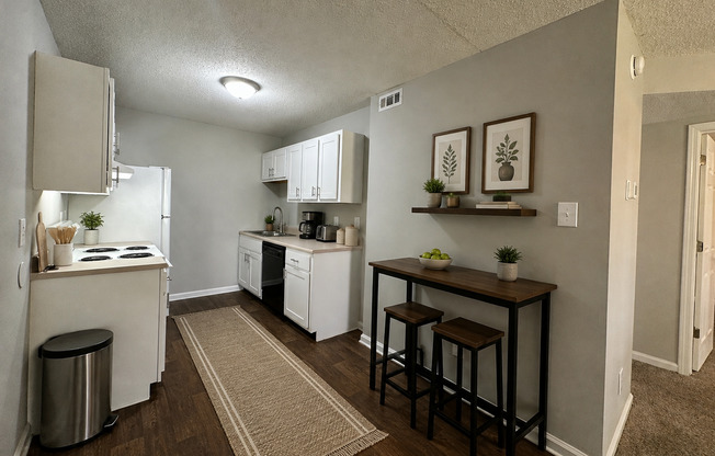 2 beds, 1 bath, 750 sqft, $1,238, Unit 1935w
