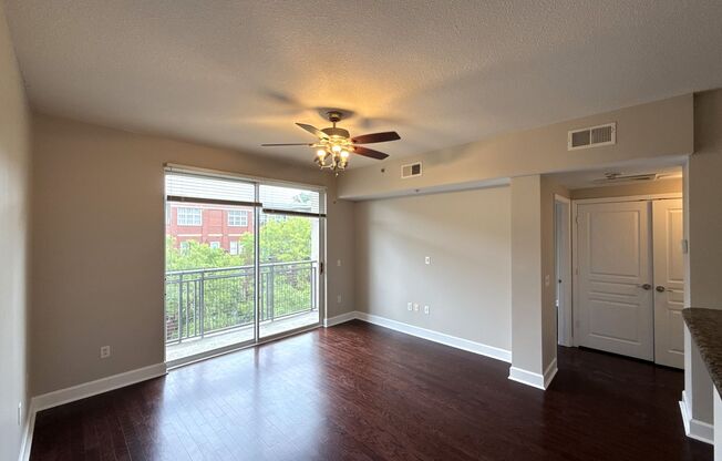 1 bed, 1 bath, $1,550
