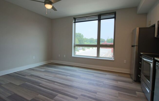 Studio, 1 bath, 443 sqft, $1,195, Unit APT 224