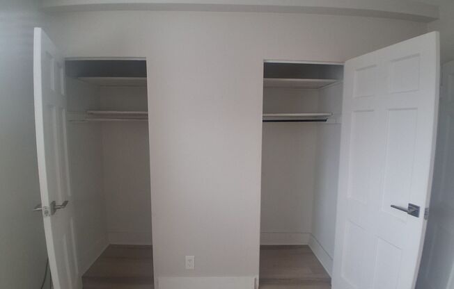 2 beds, 1 bath, 1,000 sqft, $1,295, Unit 6244 Oakland Ave #301