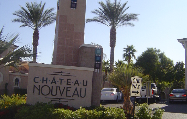 2 beds, 1 bath, $1,750, Unit # 2093