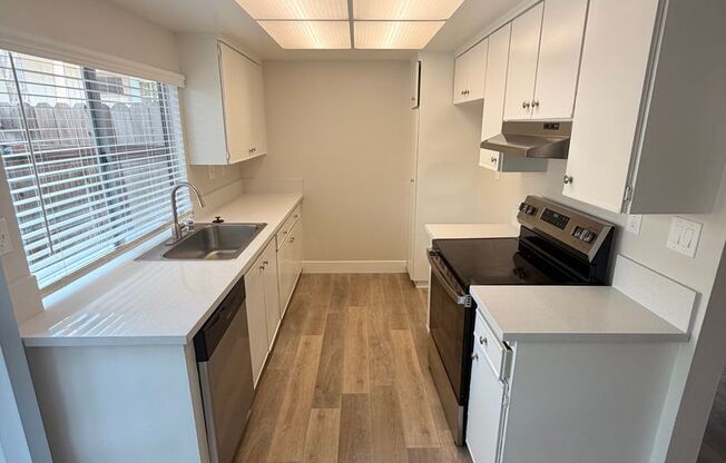 1 bed, 1 bath, 800 sqft, $2,295, Unit 7E
