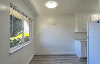 2 beds, 1 bath, $2,395, Unit 2