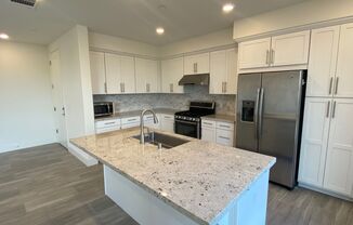 Recently Built and Immaculate 3 Bedroom 2.5 Bathroom Condo in Milpitas