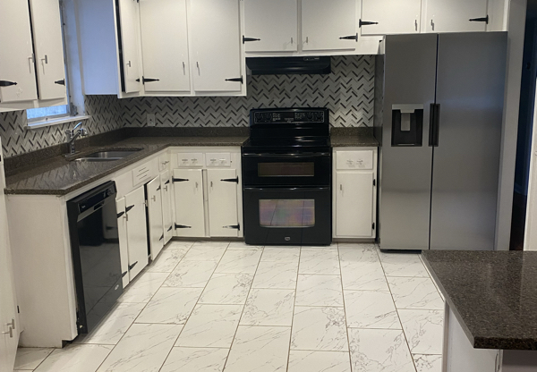 5704 94 ST