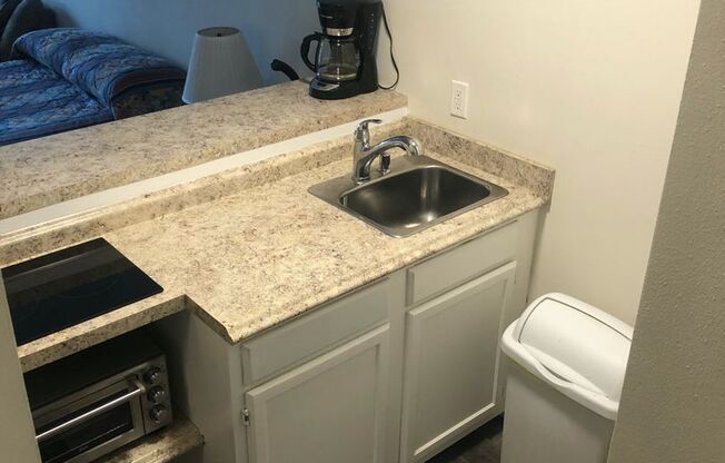 Furnished Waterfront Studio in Niceville!