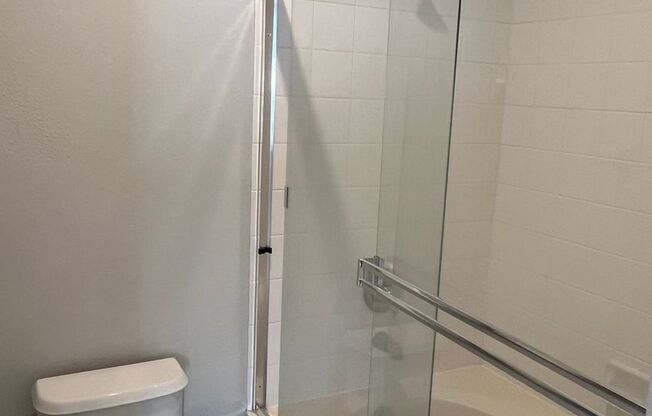 2 beds, 2 baths, $2,275, Unit # 5523