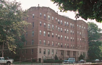1940 COMMONWEALTH AVE
