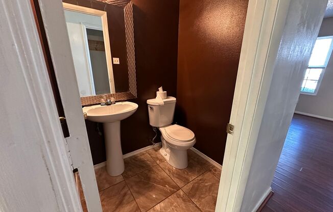 3-Bedroom Townhome Near Little Creek Naval Base
