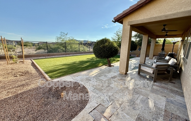 7957 W QUAIL TRAK DR